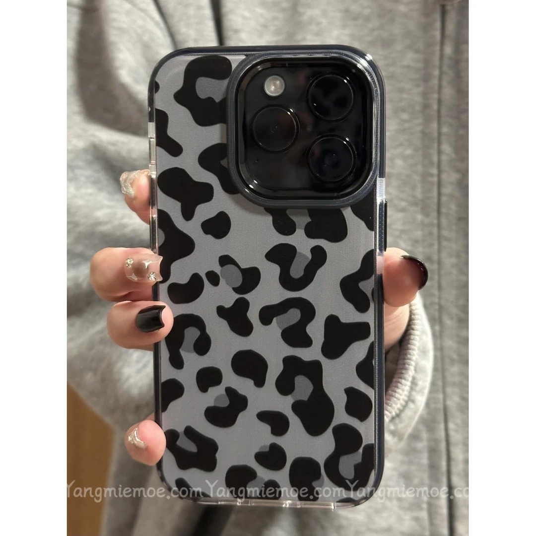 高级黑色豹纹适用苹果15PROMAX手机壳轻奢14PRO/13PRO防摔12/11潮