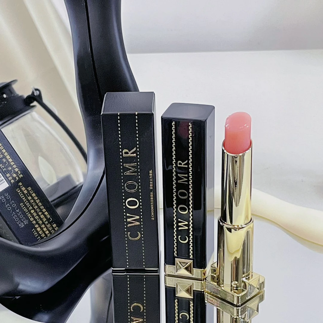 瓷蜗CWOOMR暗黑少女唇膏