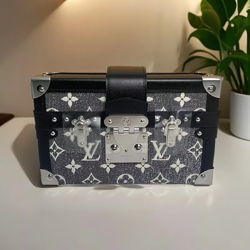 全新未使用 LouisVuitton/路易威登 黑牛仔硬盒子 盒子包806206