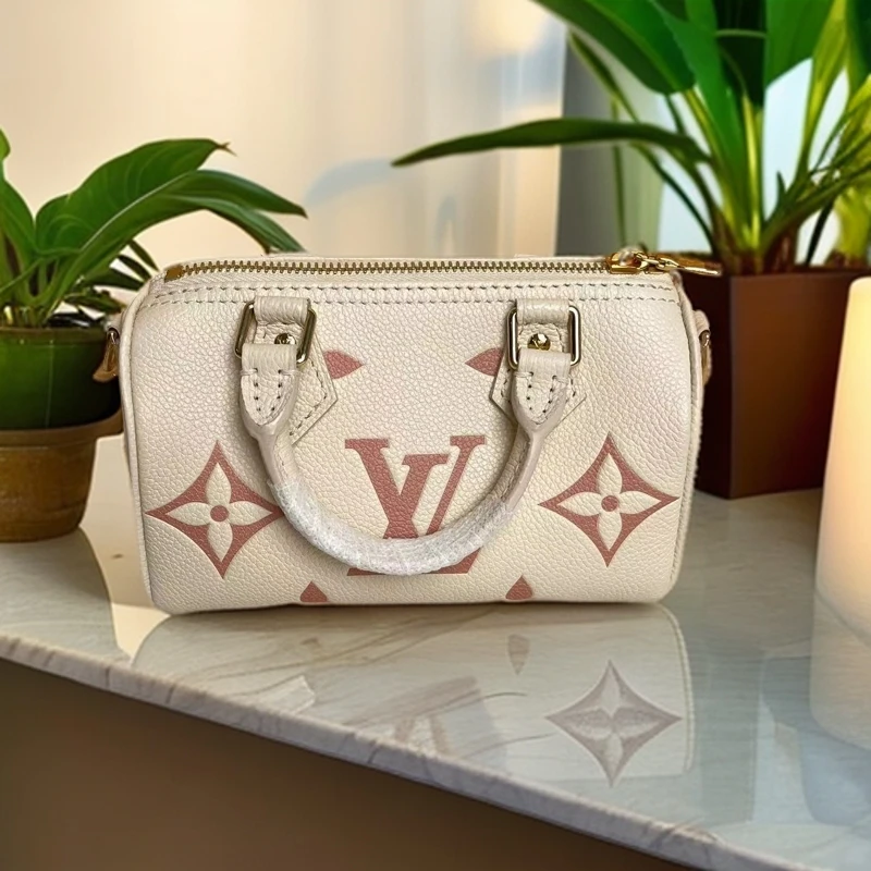 全新未使用 LouisVuitton/路易威登 sp nano 草莓牛奶  804813