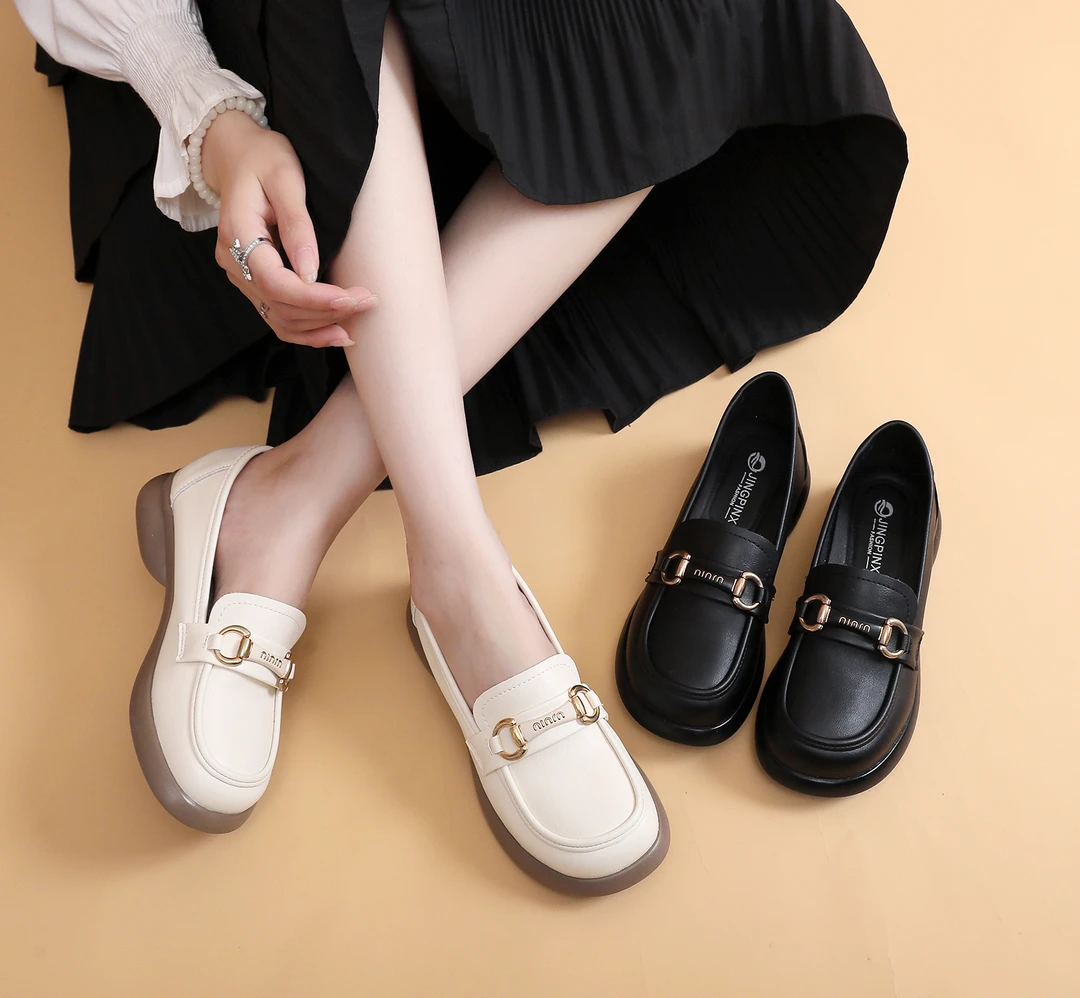 舒适软皮时尚休闲英伦风女粗跟软底单鞋乐福鞋809