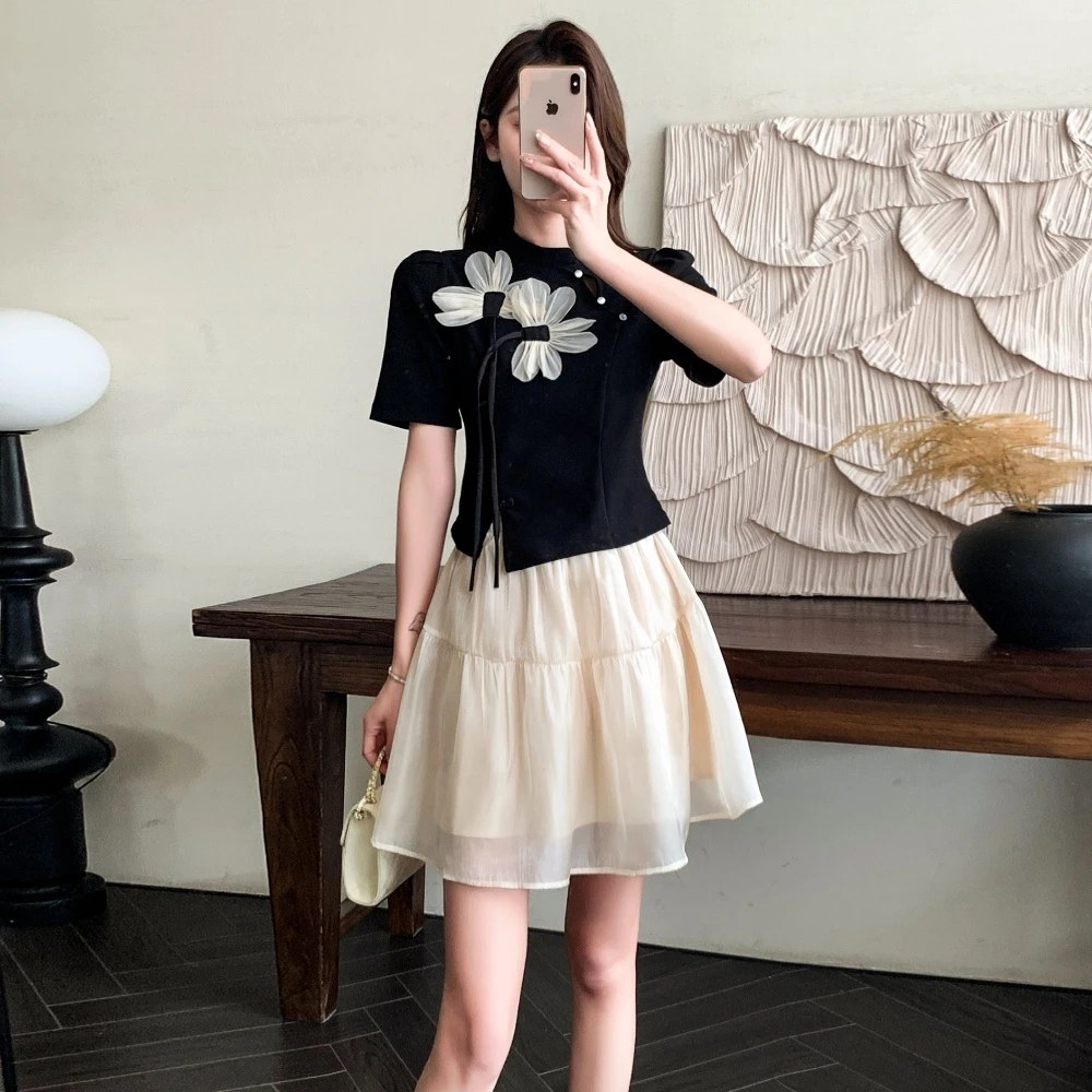 时尚减龄套装女夏季新款新中式花朵盘扣上衣短款网纱蓬蓬裙两件套