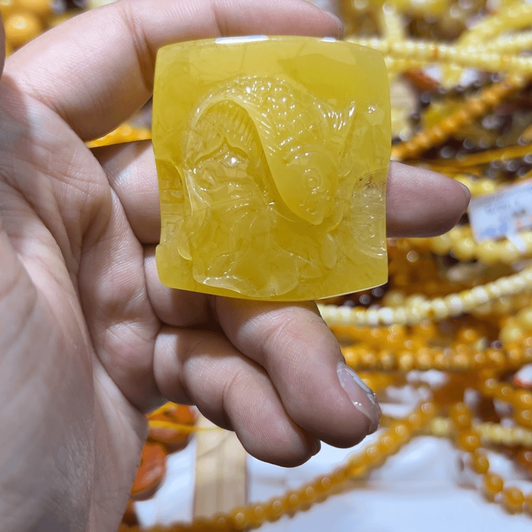 琥珀珠宝奇石未镶嵌