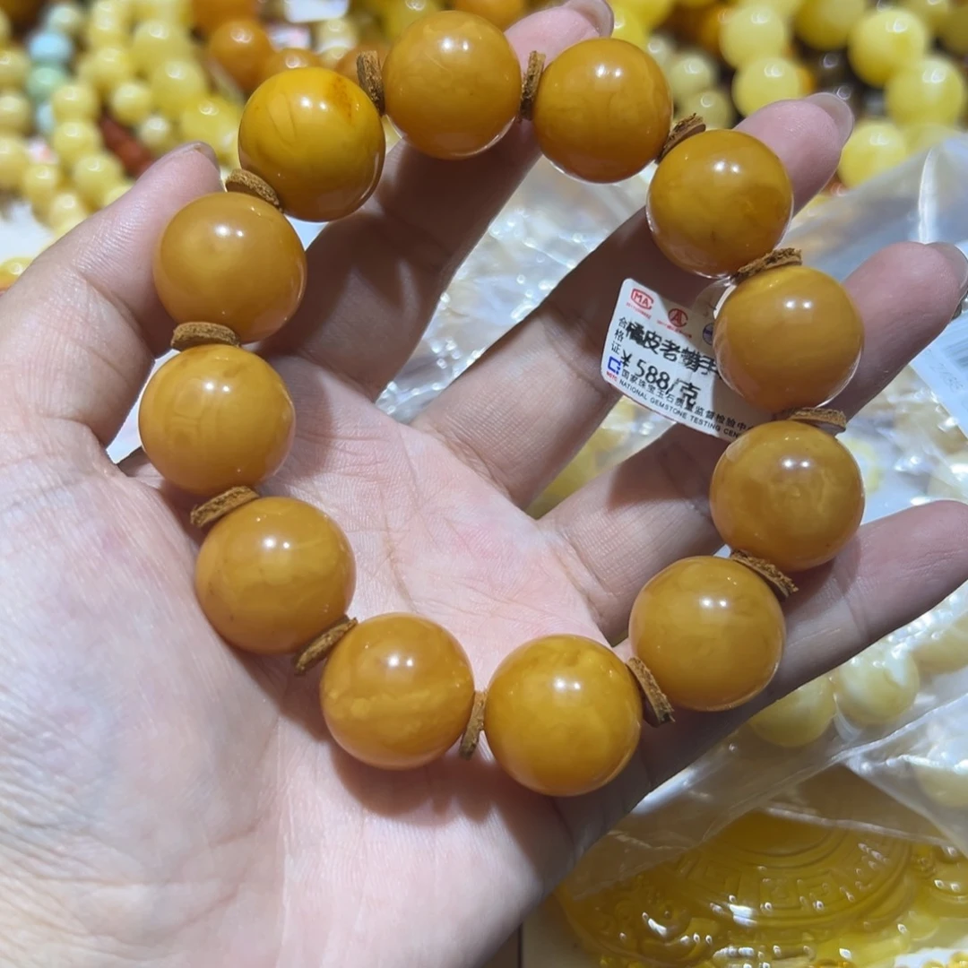 琥珀珠宝奇石未镶嵌