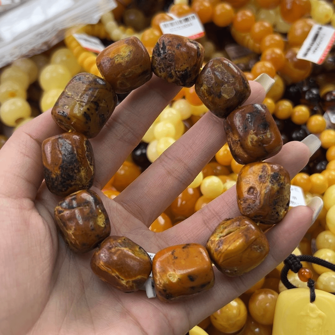 琥珀珠宝奇石未镶嵌