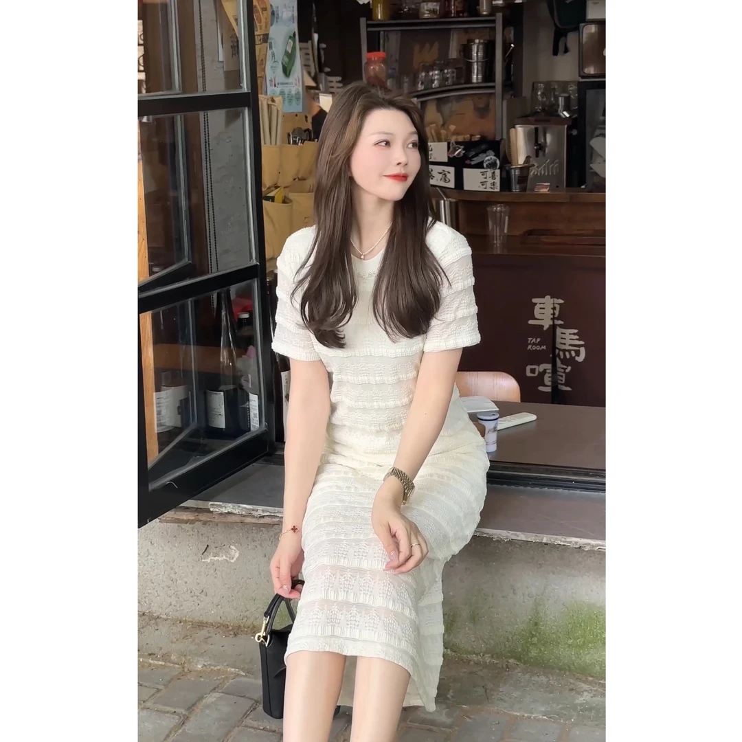 ROBELLE夏季新款设计感圆领纯色连衣裙气质修身显瘦中长款裙子