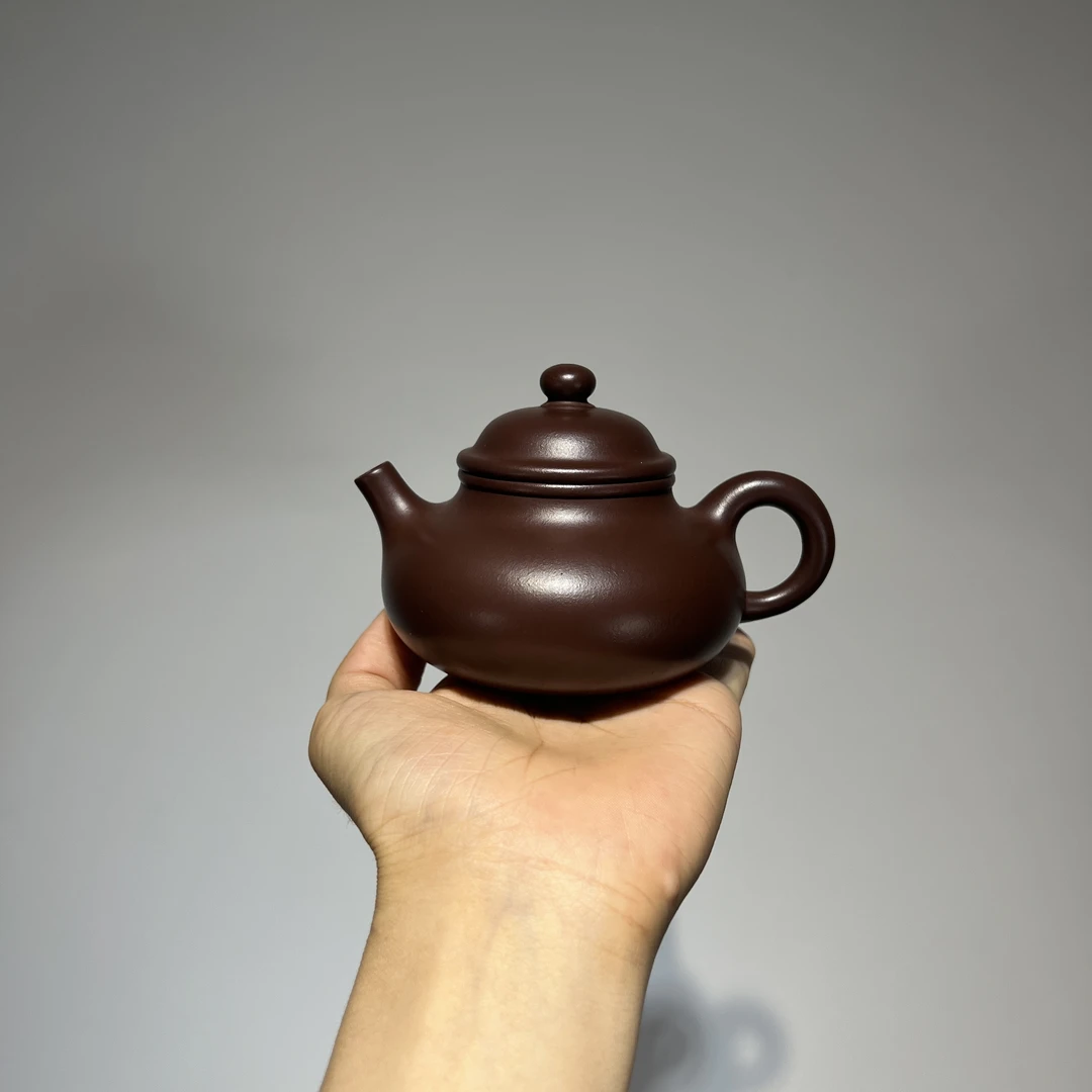 包浆快！容天壶·200cc·陈腐老紫泥·图为泡养后效果发不泡养的