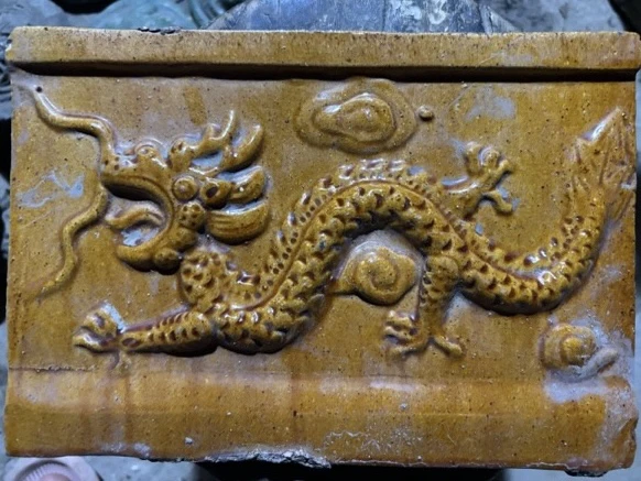 琉璃龙板，年份五十年左右