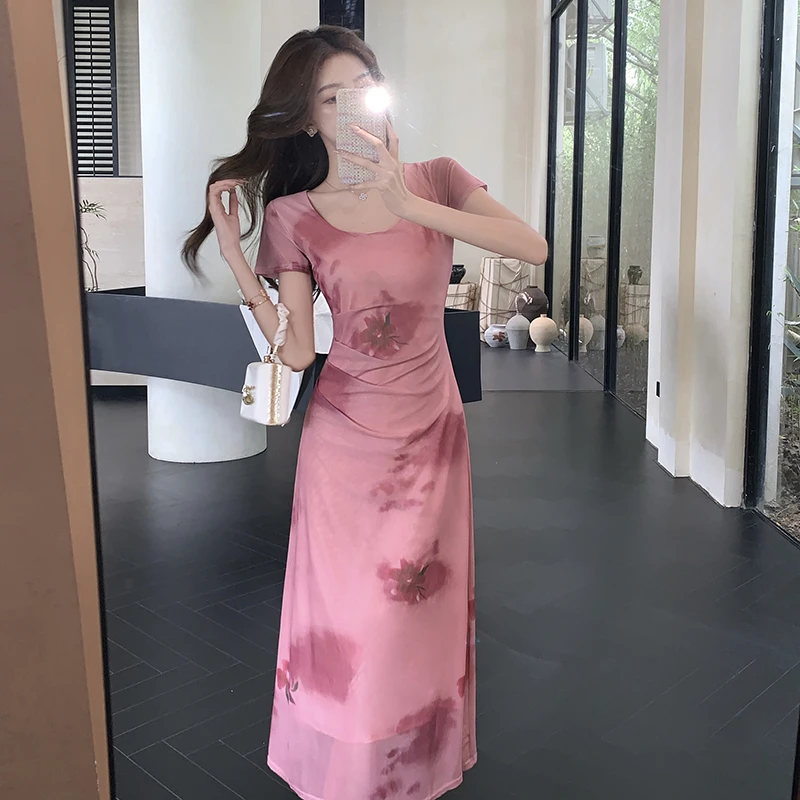 大码法式纯欲粉色印花连衣裙女夏季胖mm甜美温柔风修身显瘦长裙子