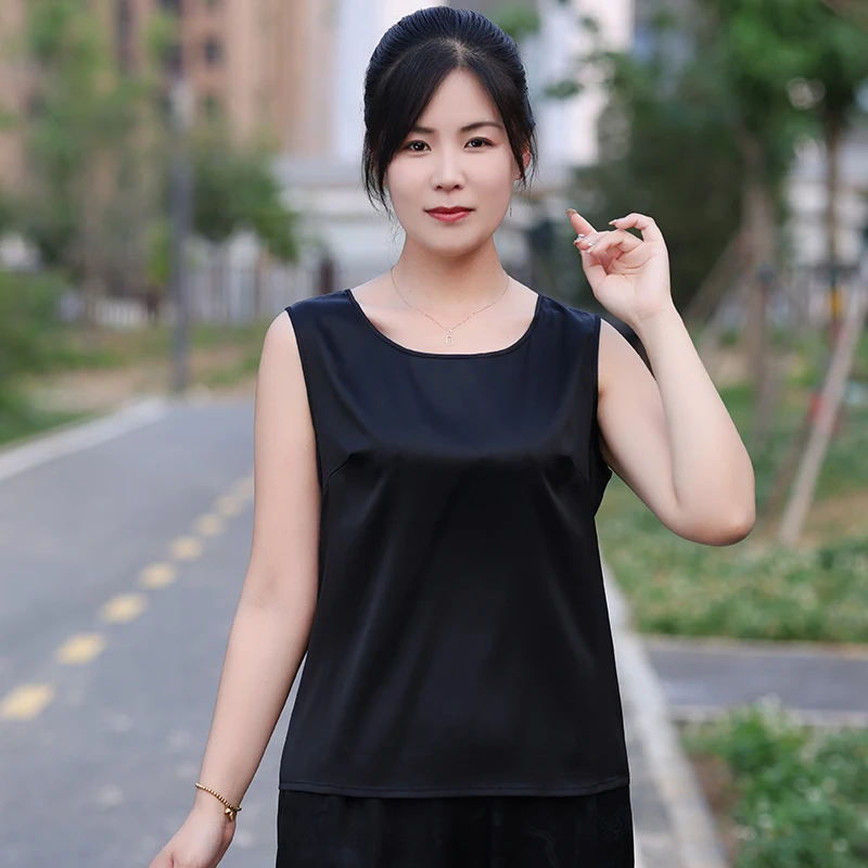 桑蚕丝弹力缎中老年女装背心内搭打底夏季黑色无袖大码时尚百搭