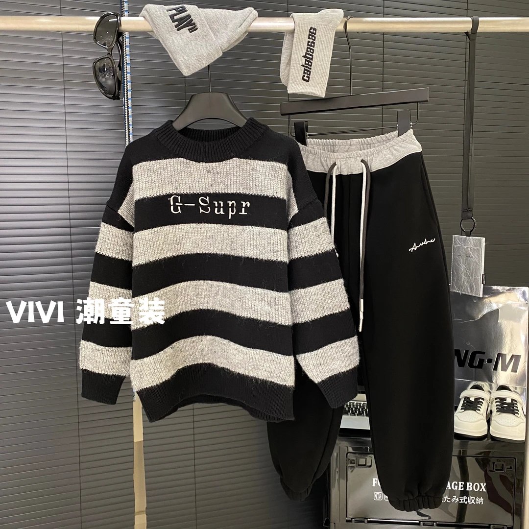 VIVI童装 秋冬款潮流中大童舒适柔软刺绣条纹毛衣