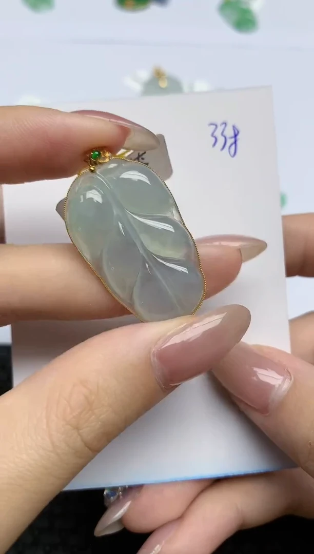 【闪购商品】翡翠颈饰18K金镶嵌338天然翡翠A货