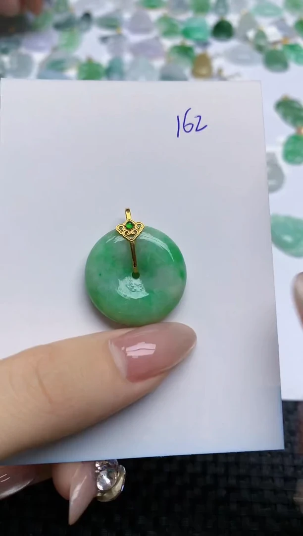 【闪购商品】翡翠颈饰18K金镶嵌天然翡翠A货，
