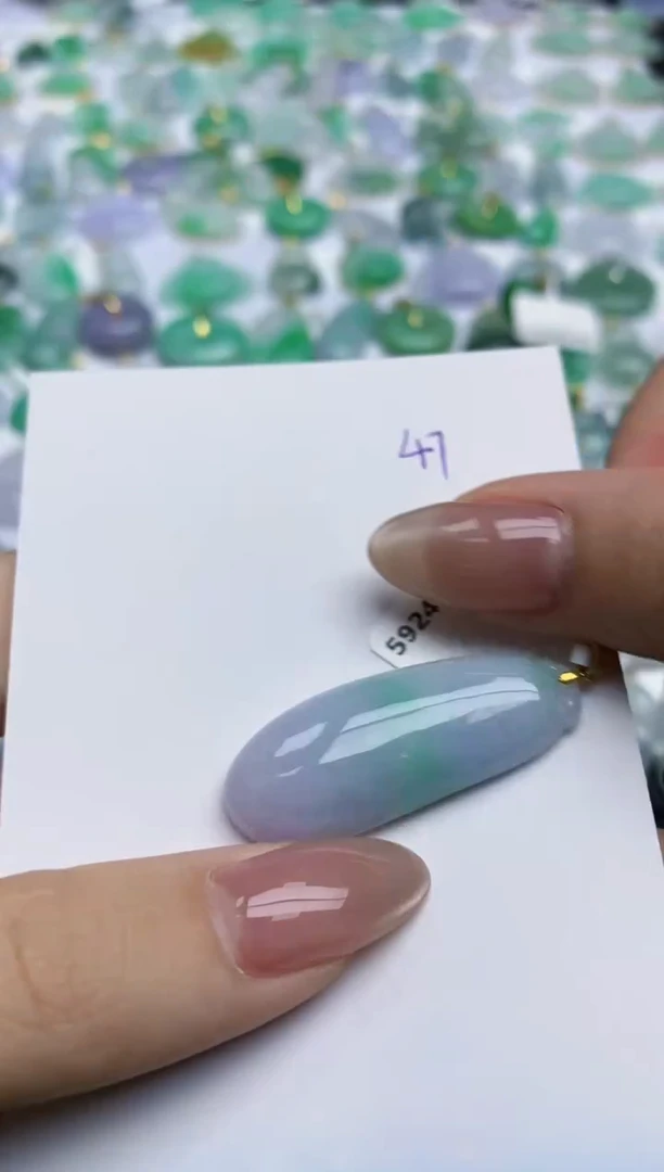 【闪购商品】翡翠颈饰18K金镶嵌天然翡翠A货，
