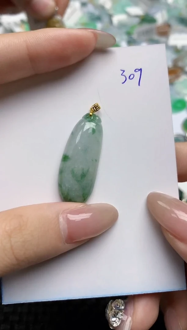 【闪购商品】翡翠颈饰18K金镶嵌天然翡翠A货