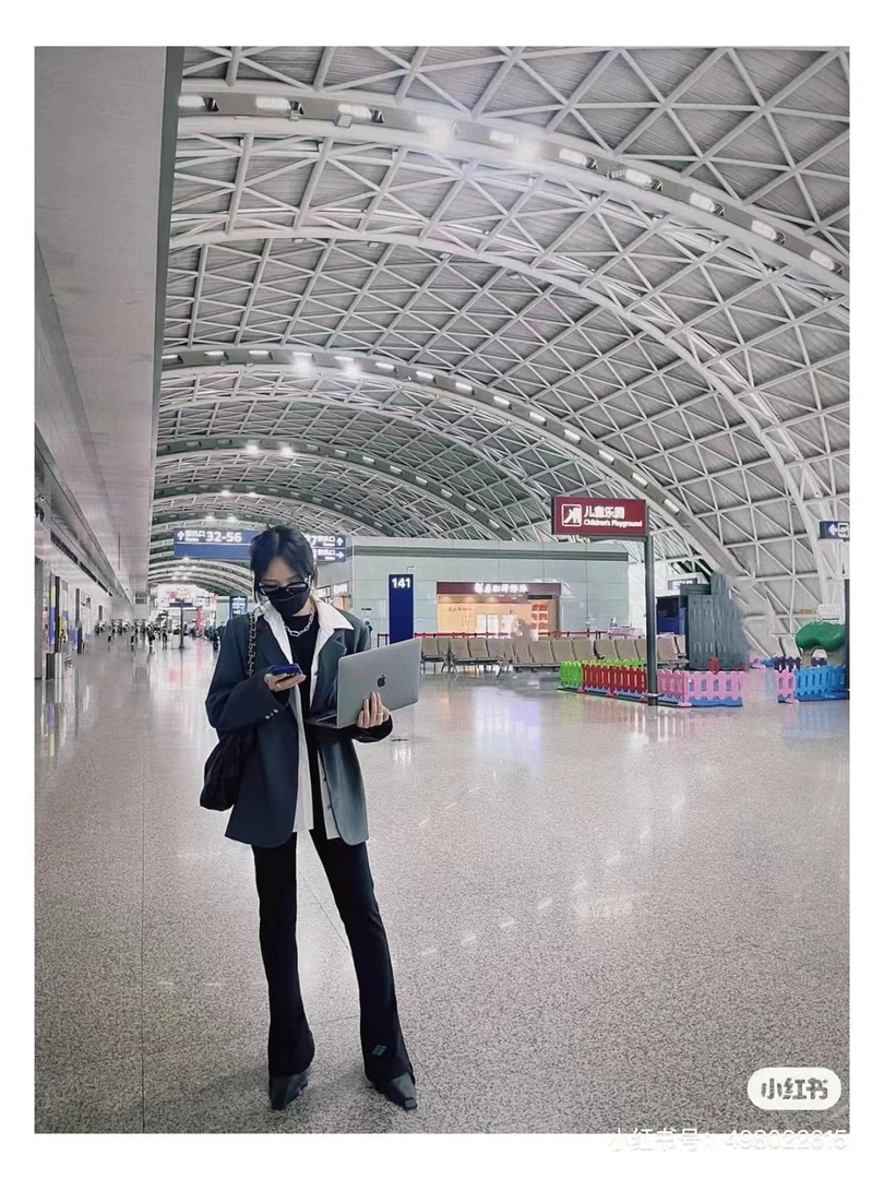 THER牛仔马蹄裤气质显瘦