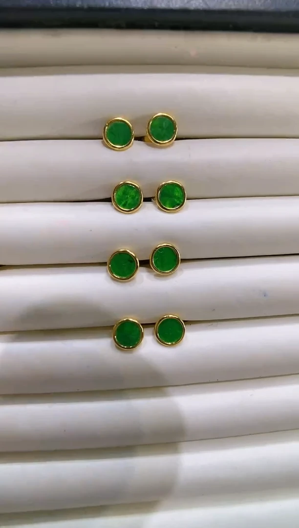 【闪购商品】翡翠吊坠(不含链)银S925镶嵌耳钉一对多样性发其一