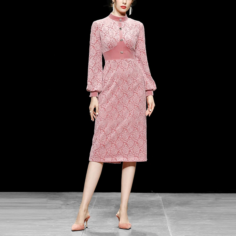 女娲石-秋冬季款立领钻扣名媛风玫瑰压花丝绒连衣裙QC25046