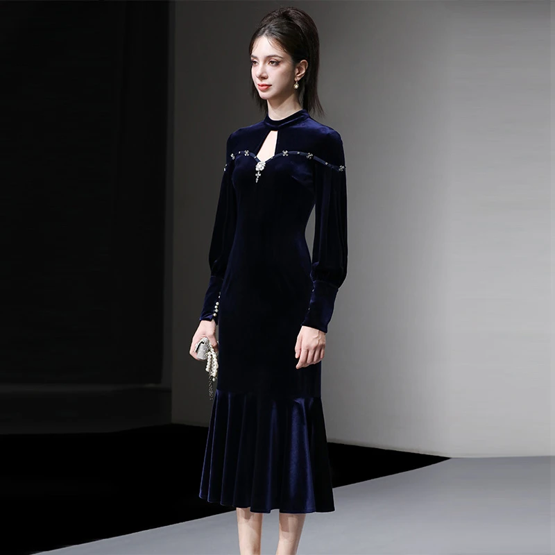 妮-秋冬优雅气质钻条装饰立领修身长款鱼尾裙性感都市GC34644