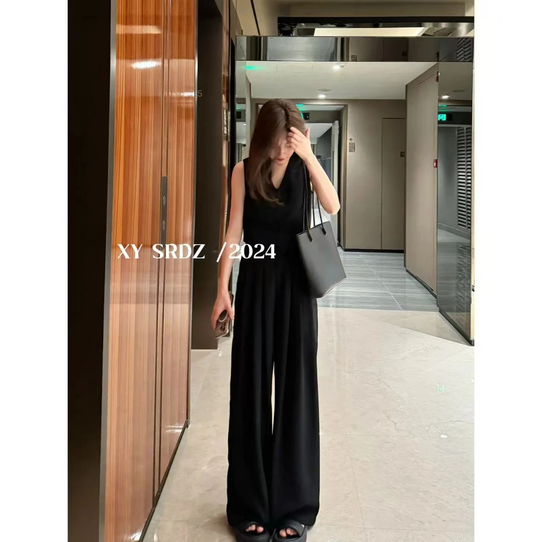 深V无袖套装 小允姐姐2024新款气质显瘦休闲气质深V无袖套装