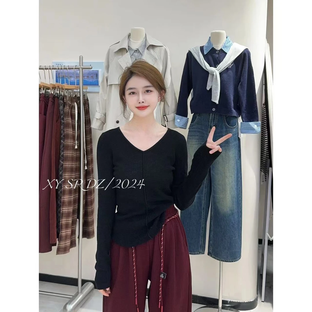 百搭V领打底 小允姐姐2024新款时尚气质高级百搭V领打底上衣