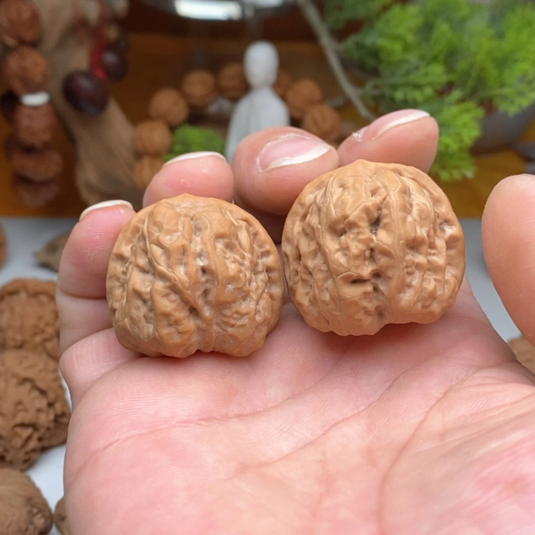 【闪购商品】文玩核桃吊坠冰*式