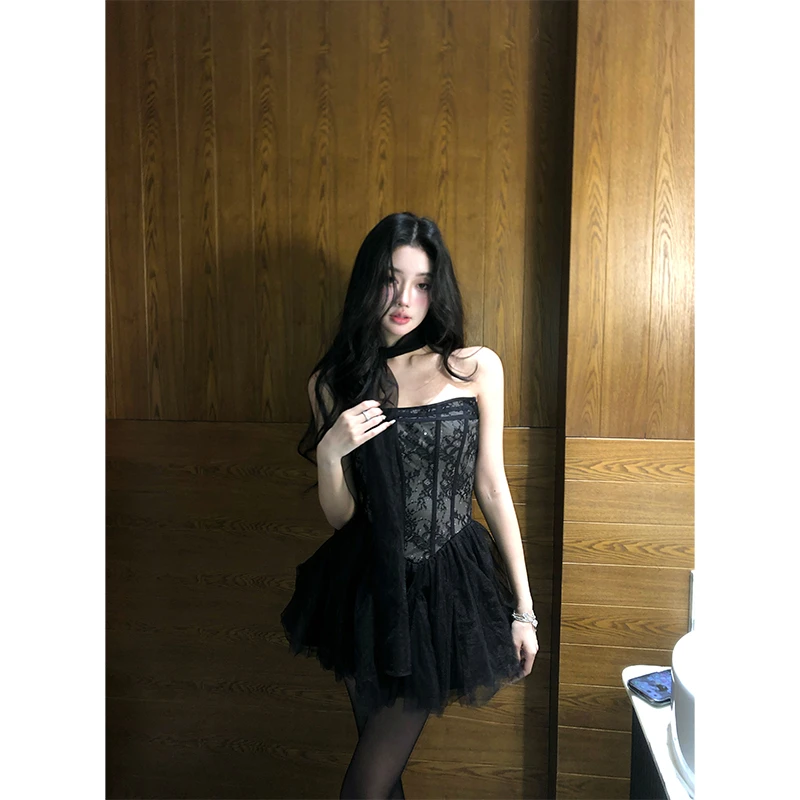 芭比姨【黑色穿搭】冬日童话"2024秋冬新款蕾丝抹胸连衣裙女