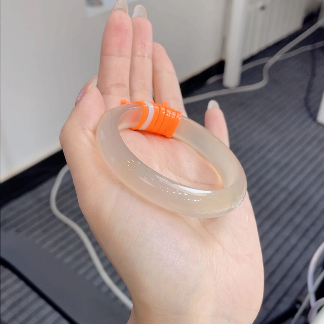 玛瑙/玉髓手镯未镶嵌苏*打