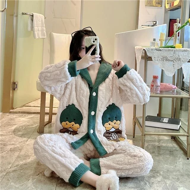 2024睡衣秋冬女法兰绒加厚翻领韩版珊瑚绒开衫保套装家居服大码