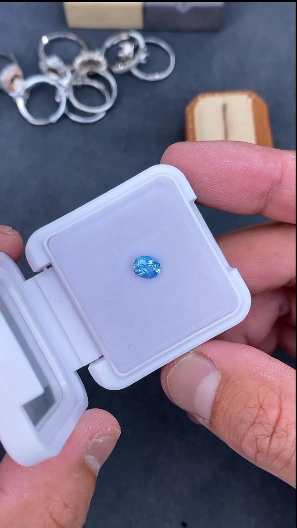 【闪购商品】海蓝宝石裸石未镶嵌62.5分