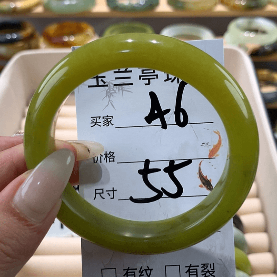 【闪购商品】蛇纹石玉手镯未镶嵌