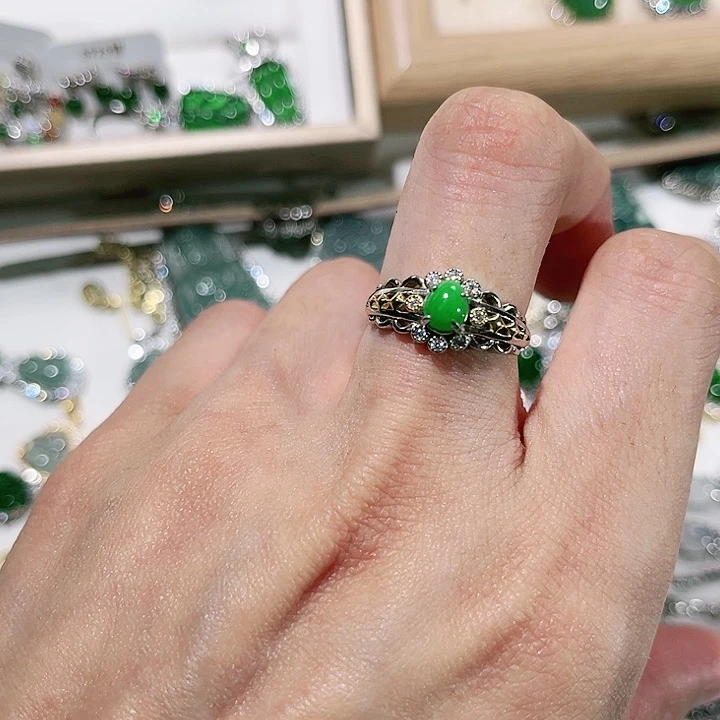 翡翠戒指银S925镶嵌天然A货翡翠戒指