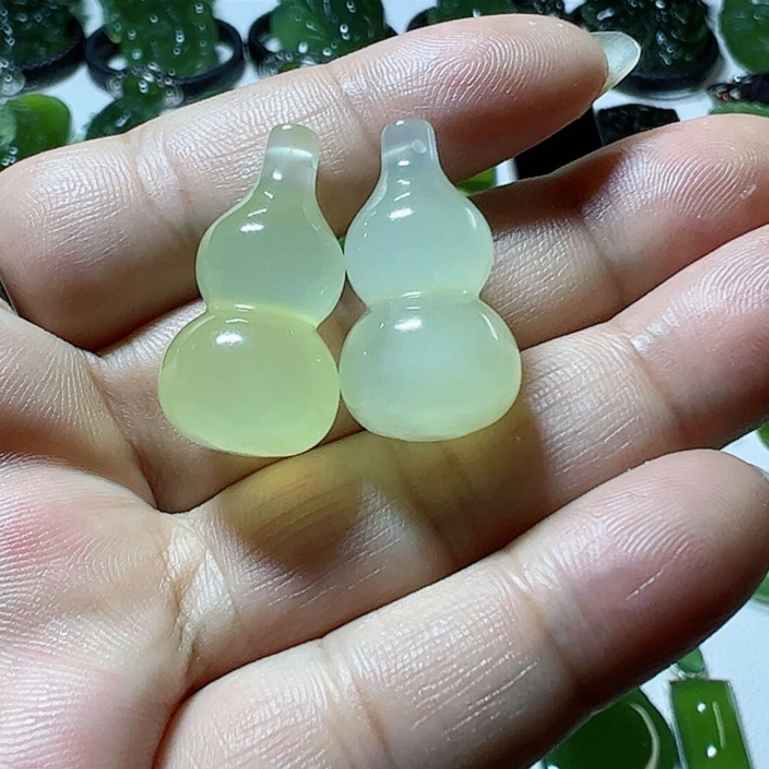 【闪购商品】蛇纹石玉颈饰未镶嵌