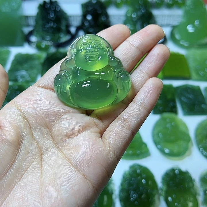 蛇纹石玉颈饰合金葫****统
