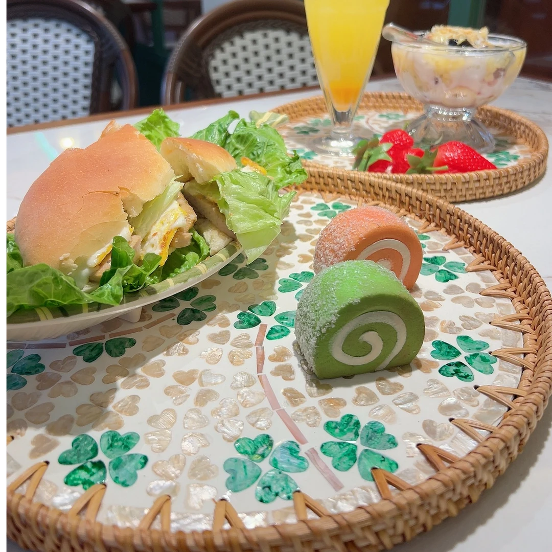 四叶草天然藤编贝壳盘1个30公分