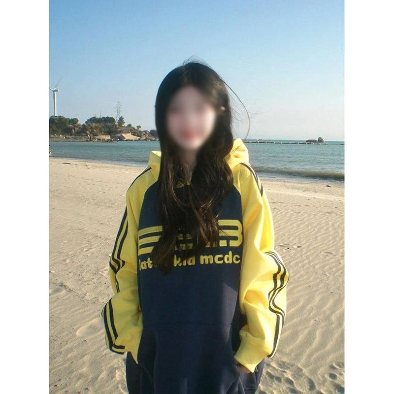 2024新款春秋薄款条纹卫衣女连帽宽松设计感小众美式潮牌运动外套