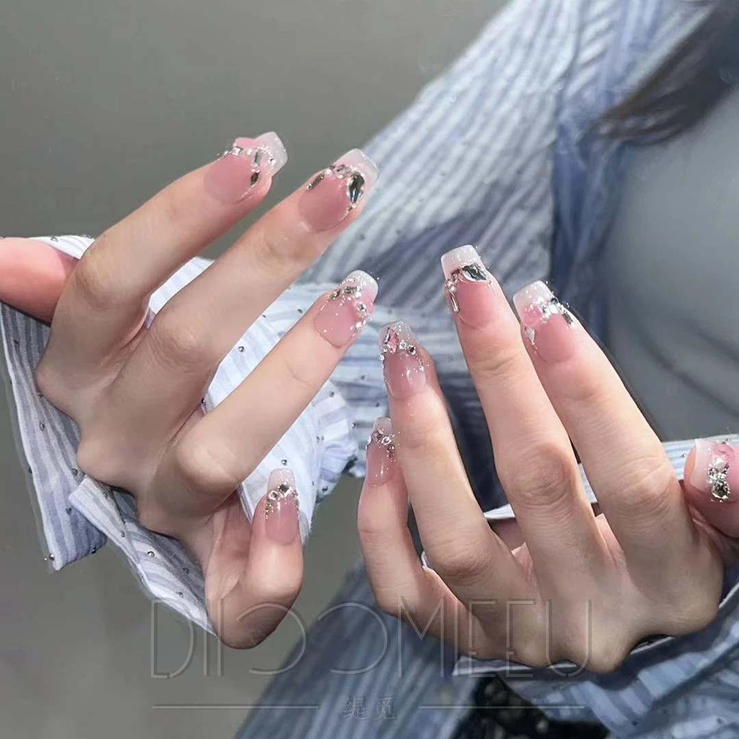 【粉黛2.0】轻奢少女腮红浅粉透底钻全华子钻纯手工可拆卸式穿戴甲