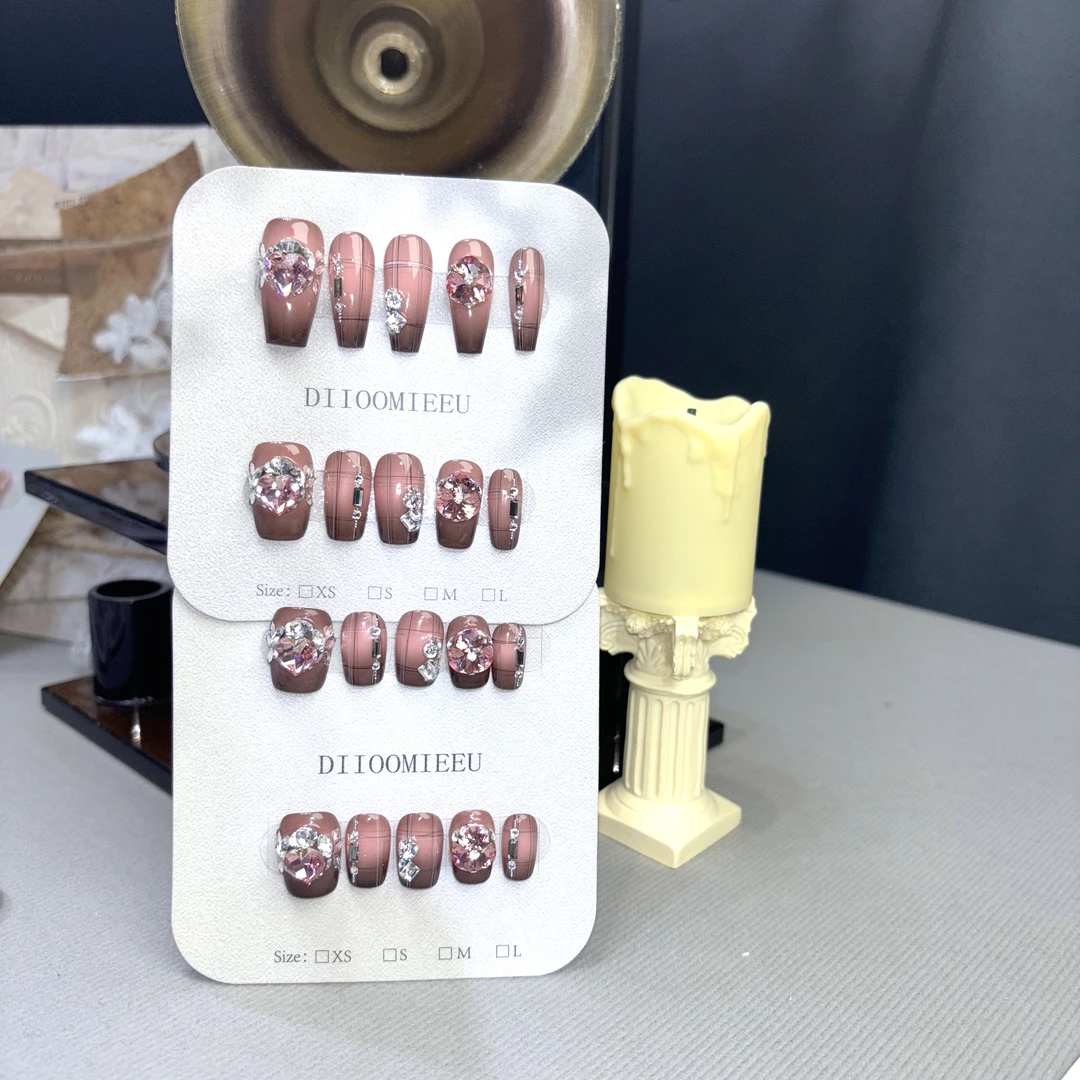 【心动格格】缇觅轻奢格纹手绘全华子钻纯手工可拆卸式穿戴甲