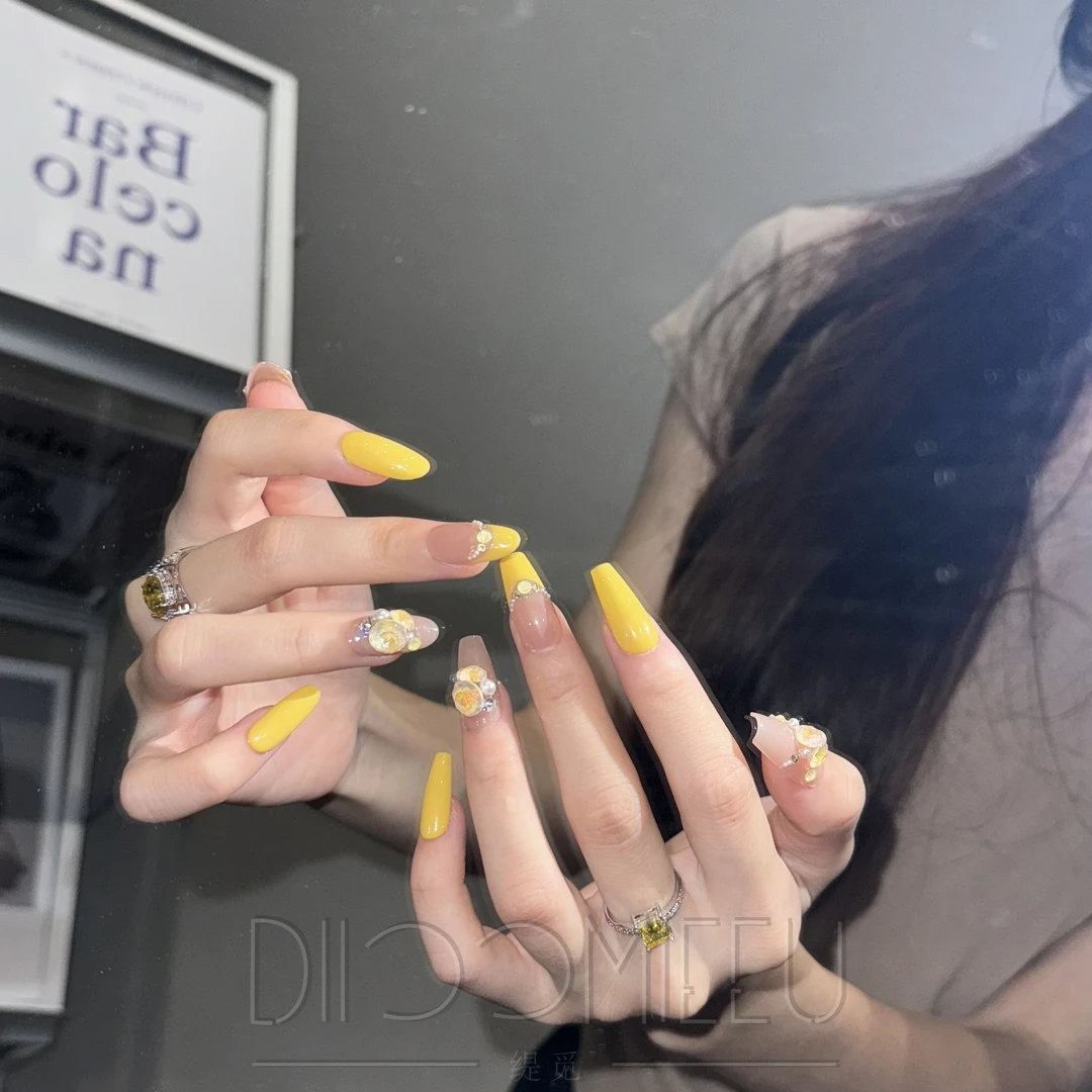 【柠檬芝士】缇觅轻奢高级柠檬黄全华子钻纯手工可拆卸式穿戴甲