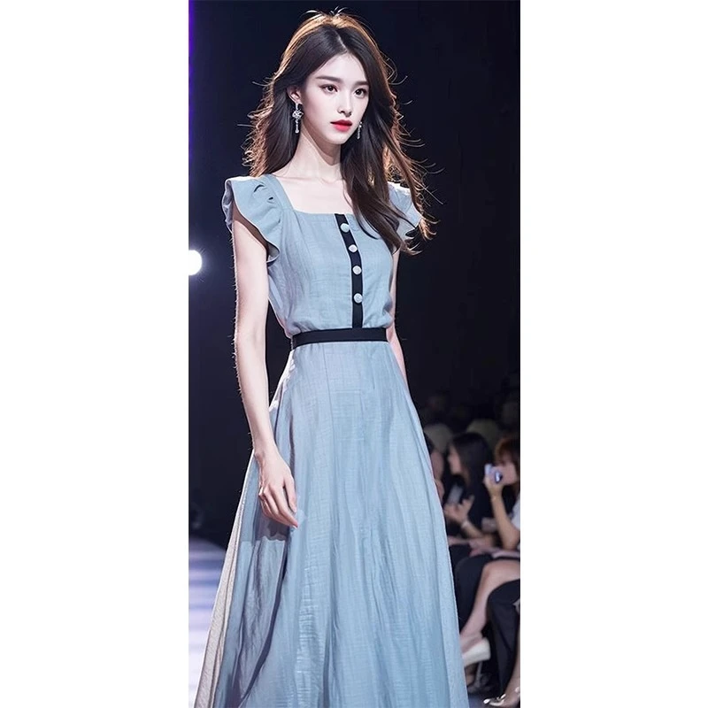 新款漂亮独特长裙法式气质冷淡风蓝色方领小飞袖小众连衣裙子女夏