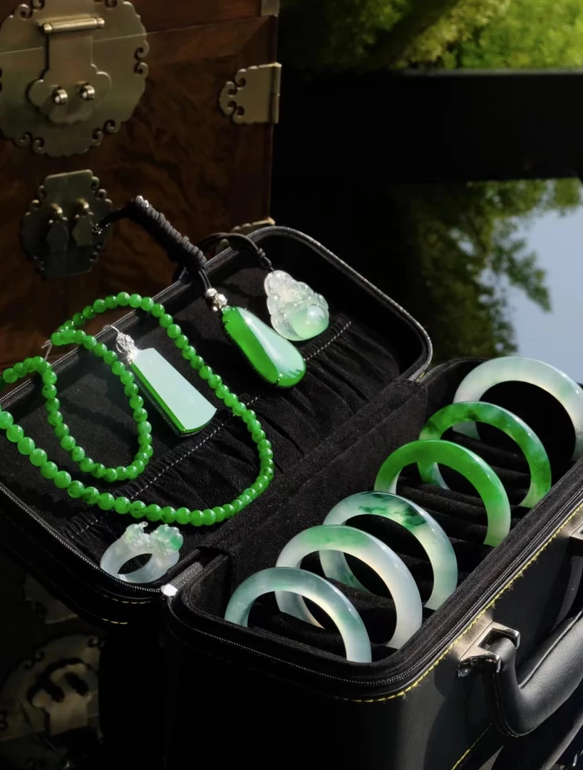 非金属仿水晶手镯 一物一拍手镯  多样式定制发