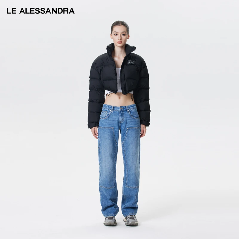 品牌直营 LE ALESSANDRA 肯豆风黑色弧形下摆超短羽绒服女