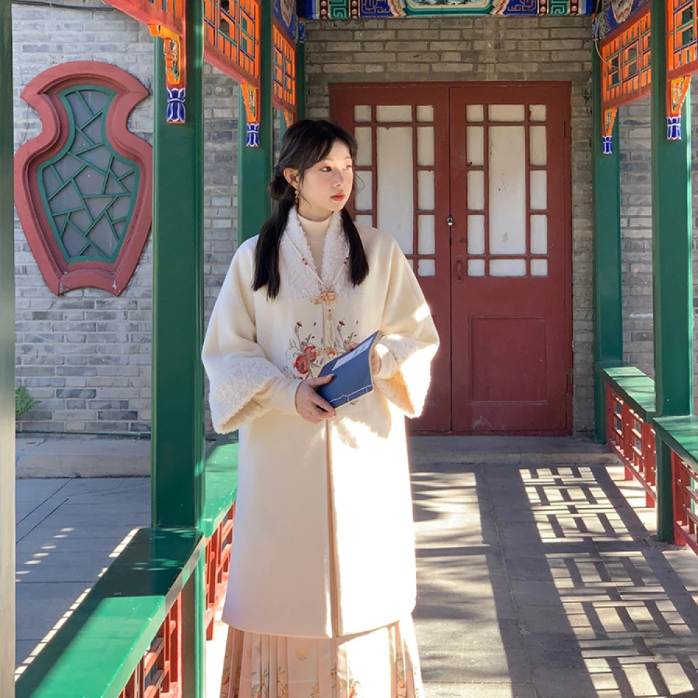 EIA一尧【柿柿如意】新中式气质冬季刺绣外套改良马面裙东方美学