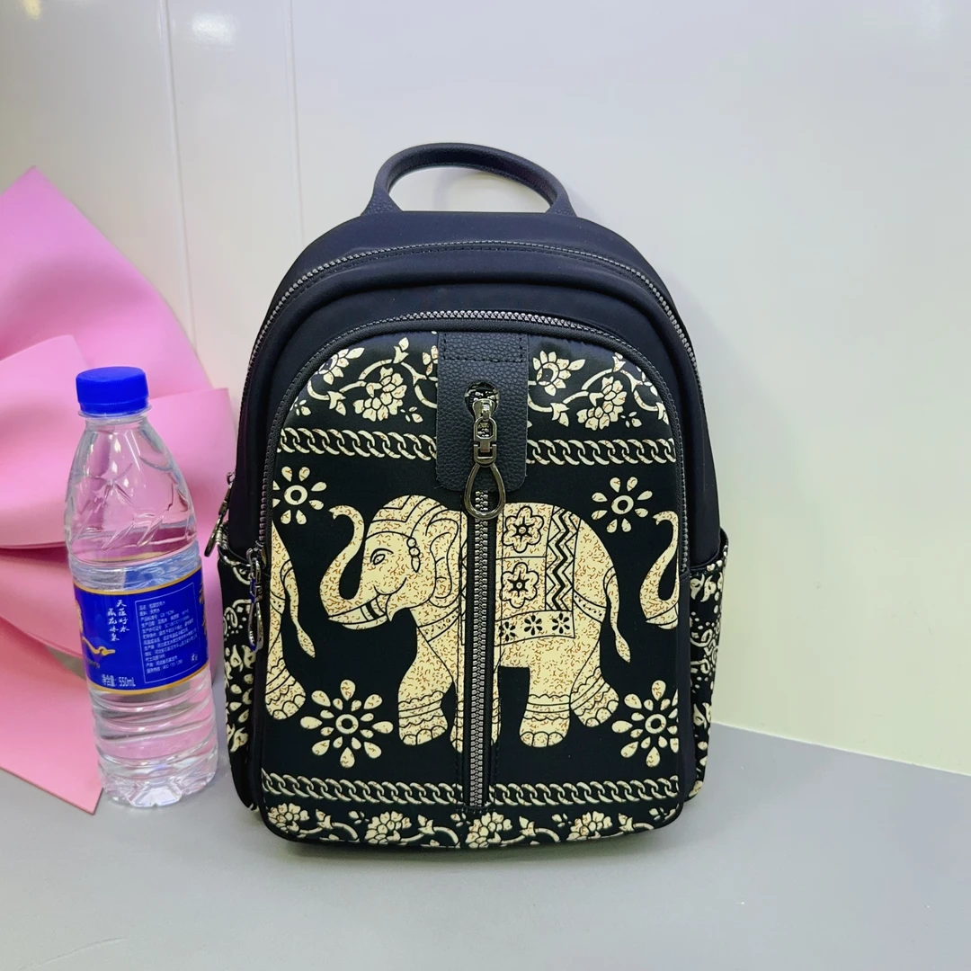 吉象女士休闲双肩包