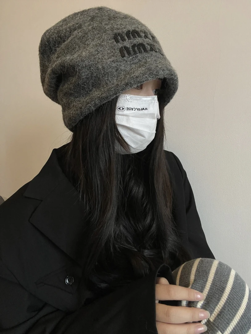 秋冬新款慵懒风潮流帽子时髦字母胶印羊绒混纺软糯堆堆帽加厚保暖