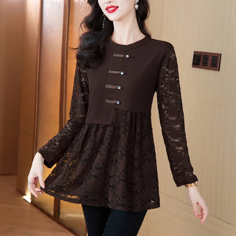 圆领蕾丝拼接长袖2024秋冬季新中式盘扣修身显瘦打底衫洋气小衫女