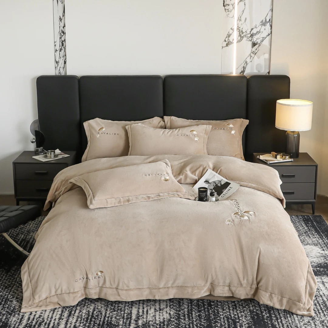 皇室嘉和叶雨燕麦绒四件套宽边刺绣加绒加厚绣花冬季保暖防静电