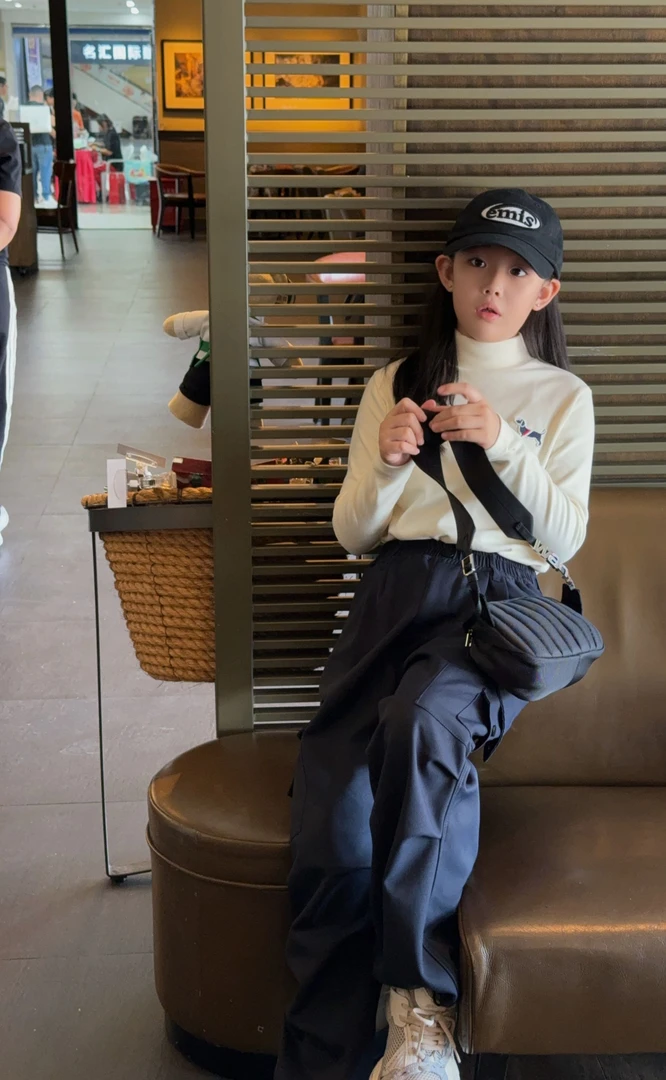 泡妈童装【小狗打底衫】秋冬儿童男童女童百搭中领24300