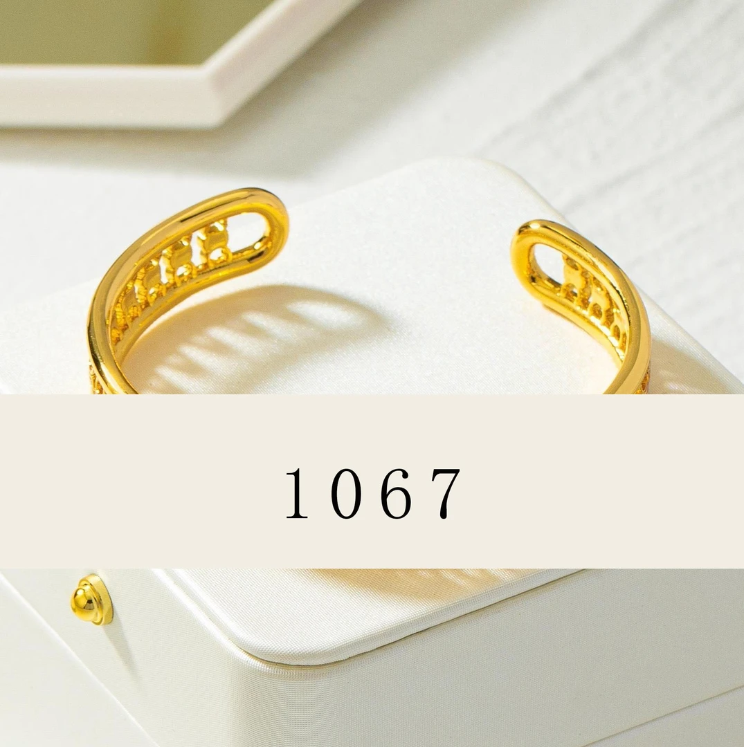 铜合金耳饰 手环法式复古轻奢时尚高级感手链—1067