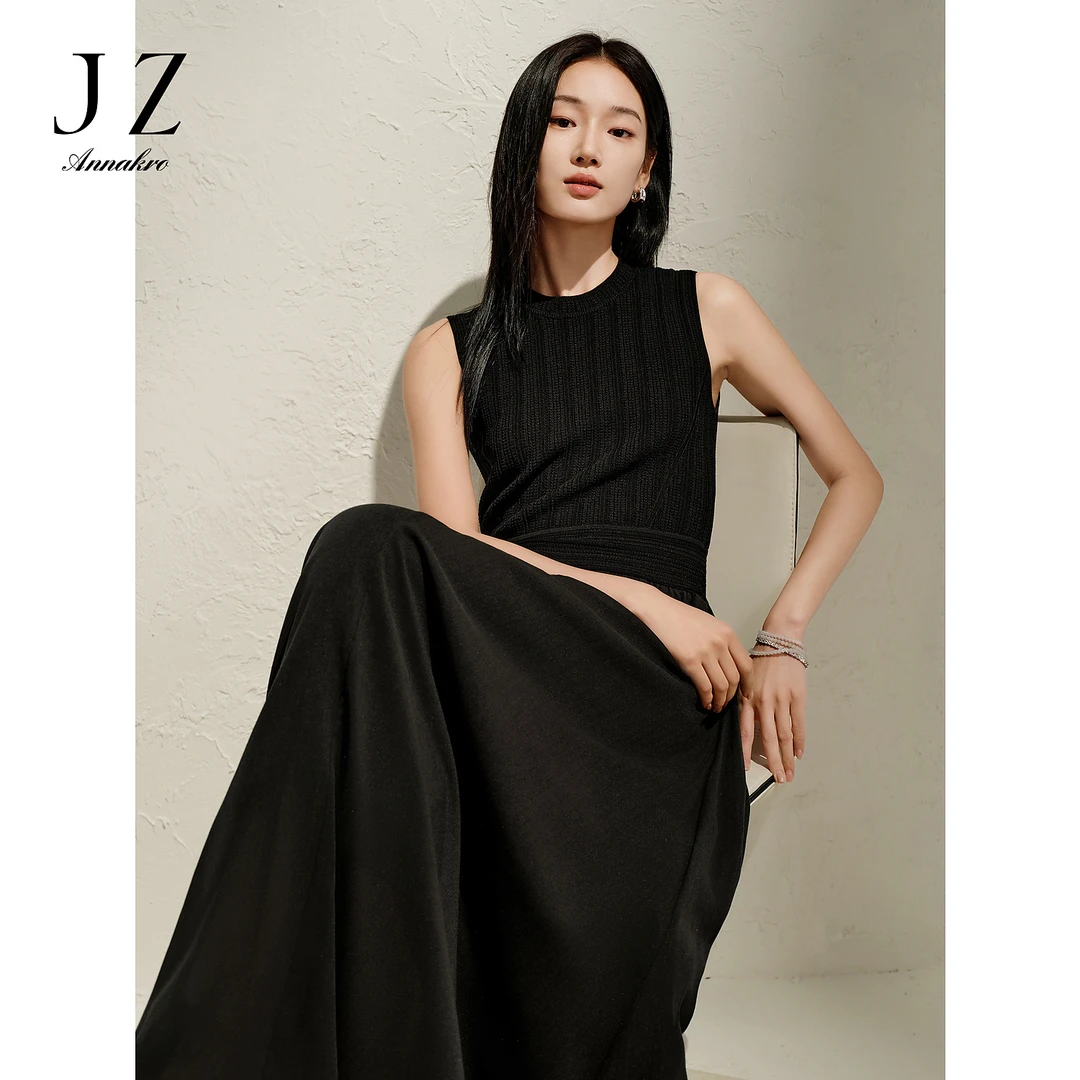 玖姿安娜蔻KWFC31702修身轻礼服针织拼接小黑裙连衣裙女2025春